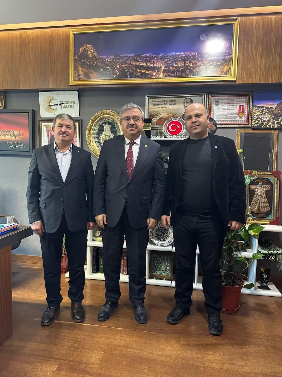 AK Parti Çay İlçe Başkanları TBMM'de Ağırlandı
