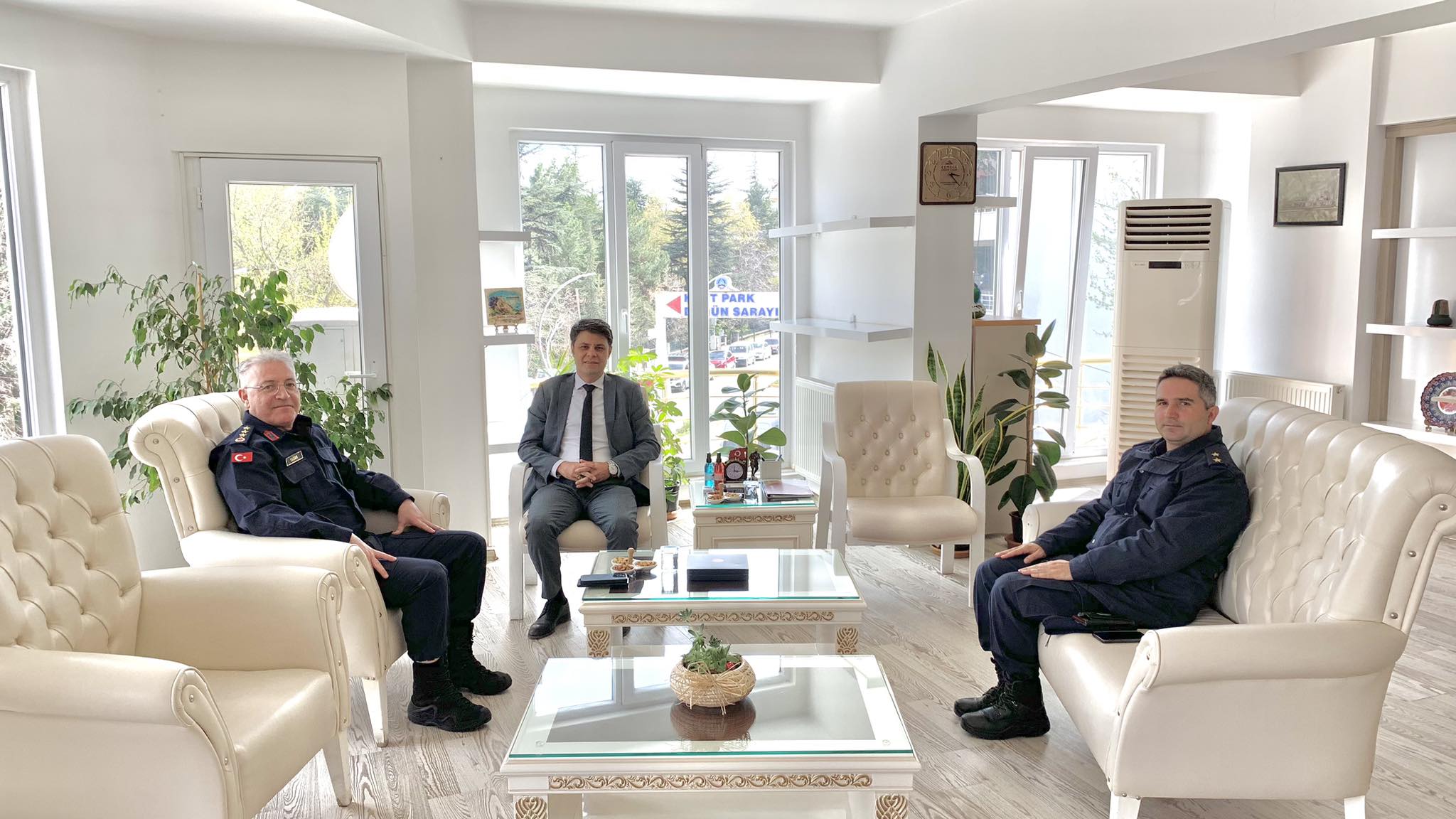 Sandıklı Kaymakamı'na Jandarma Ziyareti