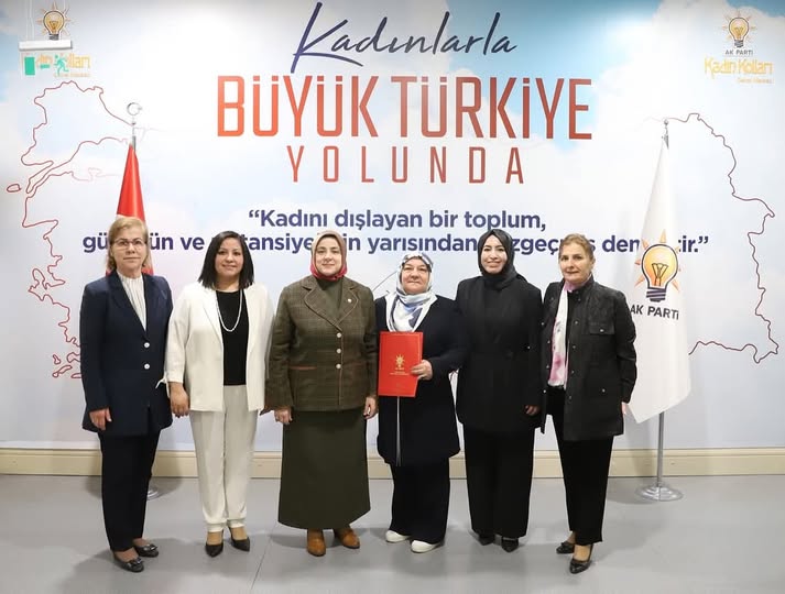 AK Parti'de Yeni Kadın Kolları Lideri Belirlendi