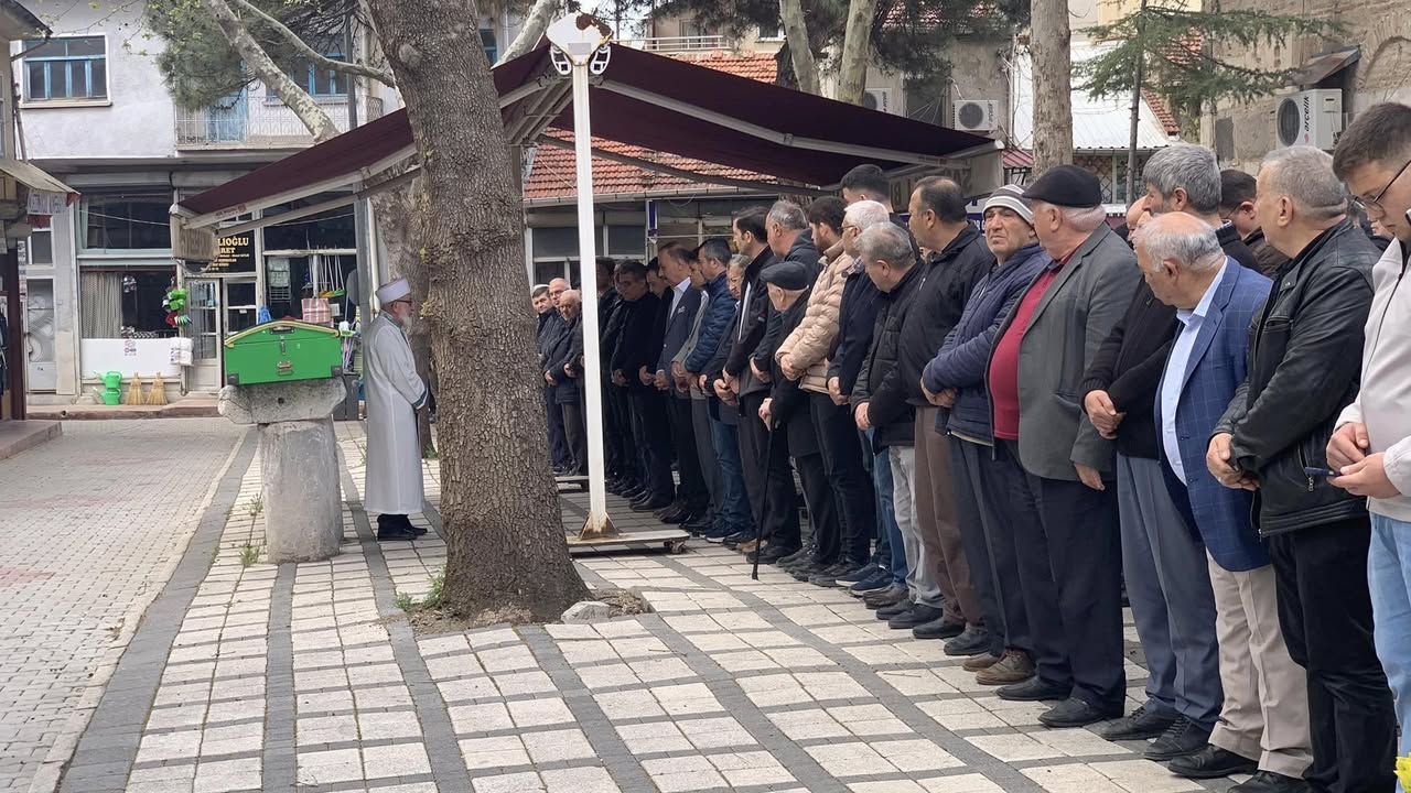 Kaymakam Çengel, Sandıklı'da Cenaze Namazına Katıldı