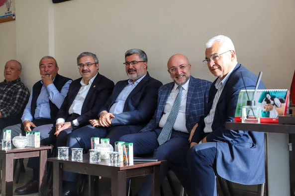 Ak Parti Afyonkarahisar'da Teşkilat Ziyareti: Sinanpaşa'ya Destek