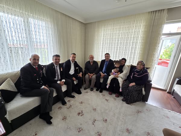 Şehit Uzman Çavuş Özen'in Ailesine Taziye Ziyareti