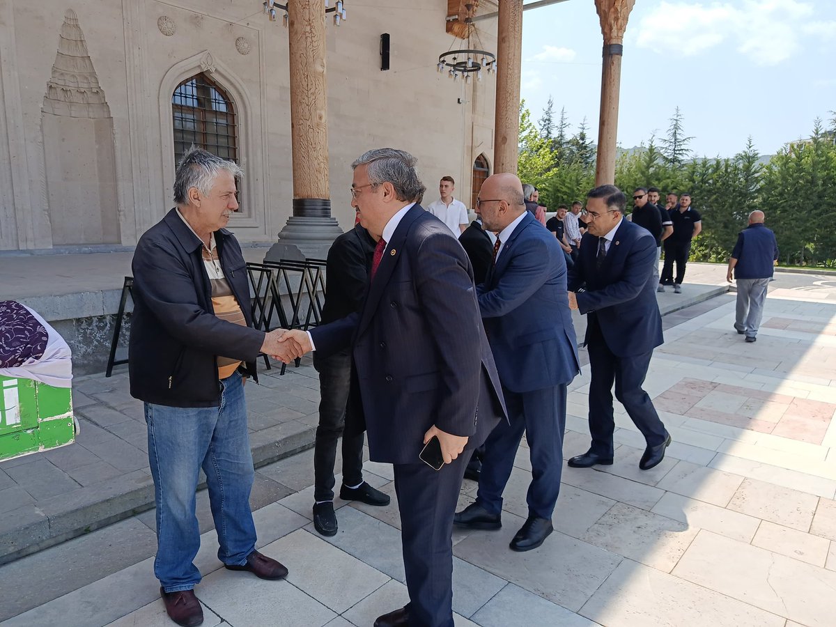 Afyonkarahisar'da Esnaf Odaları Başkanı'nın Kayınvalidesi Son Yolculuğuna Uğurlandı