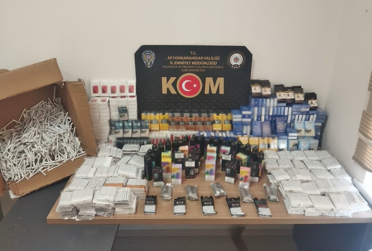 Afyonkarahisar'da Kaçakçılık Operasyonu: Işıklar Beldesinde 1920 Adet Kaçak Ürün Ele Geçirildi