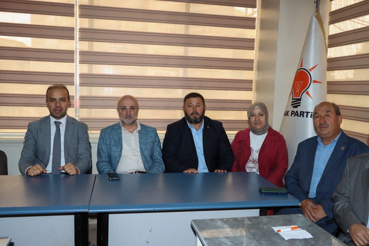 AK Parti Afyonkarahisar İl Başkanı Şahin, İscehisar Teşkilatıyla Buluştu