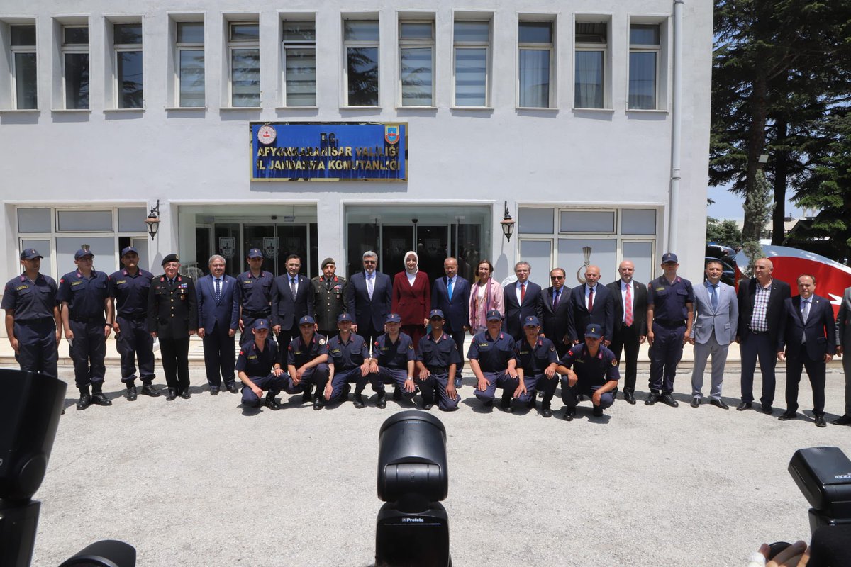 Afyonkarahisar'da Bayram Coşkusu: İl Başkanı Şahin Jandarmayla Bayramlaştı