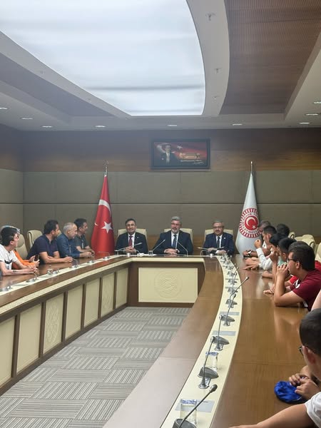 AK Parti Afyonkarahisar Milletvekili Yurdunuseven, Özel Eğitim Öğrencilerini TBMM'de Ağırladı