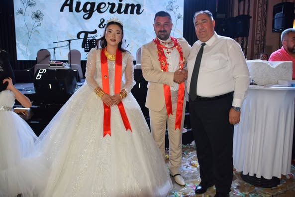İYİ Parti Afyonkarahisar'da Evlilik Sevinci