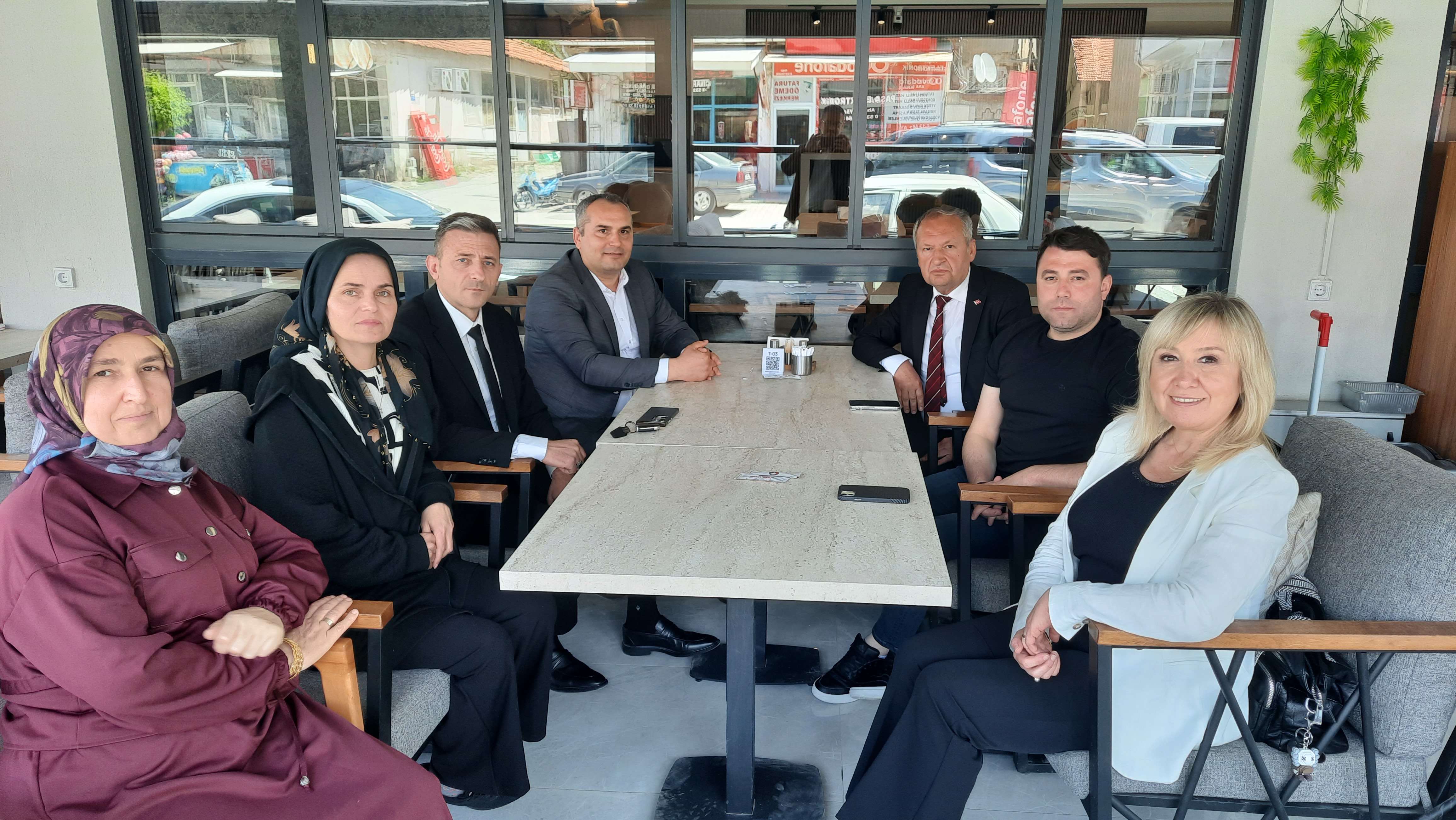 Beyaz Belge İmtiyaz Sahibi Sündük İlçede Ziyaretler Yaptı