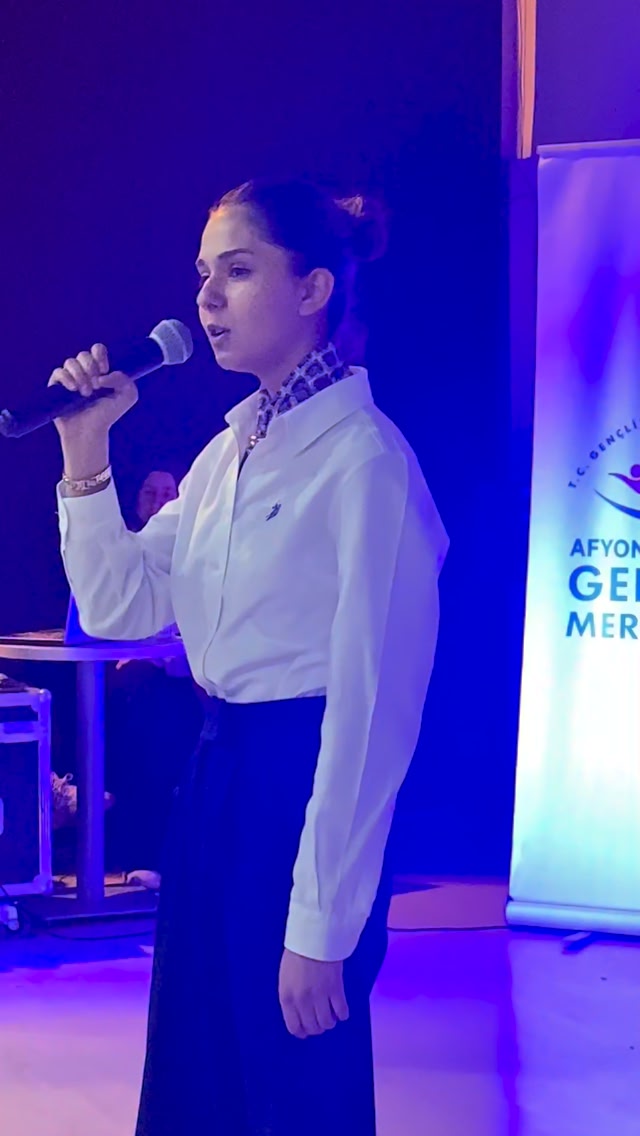 Afyonkarahisar’da Gençler Arası Kültür ve Sanat Yarışmaları Şiir Yarışması Düzenlendi