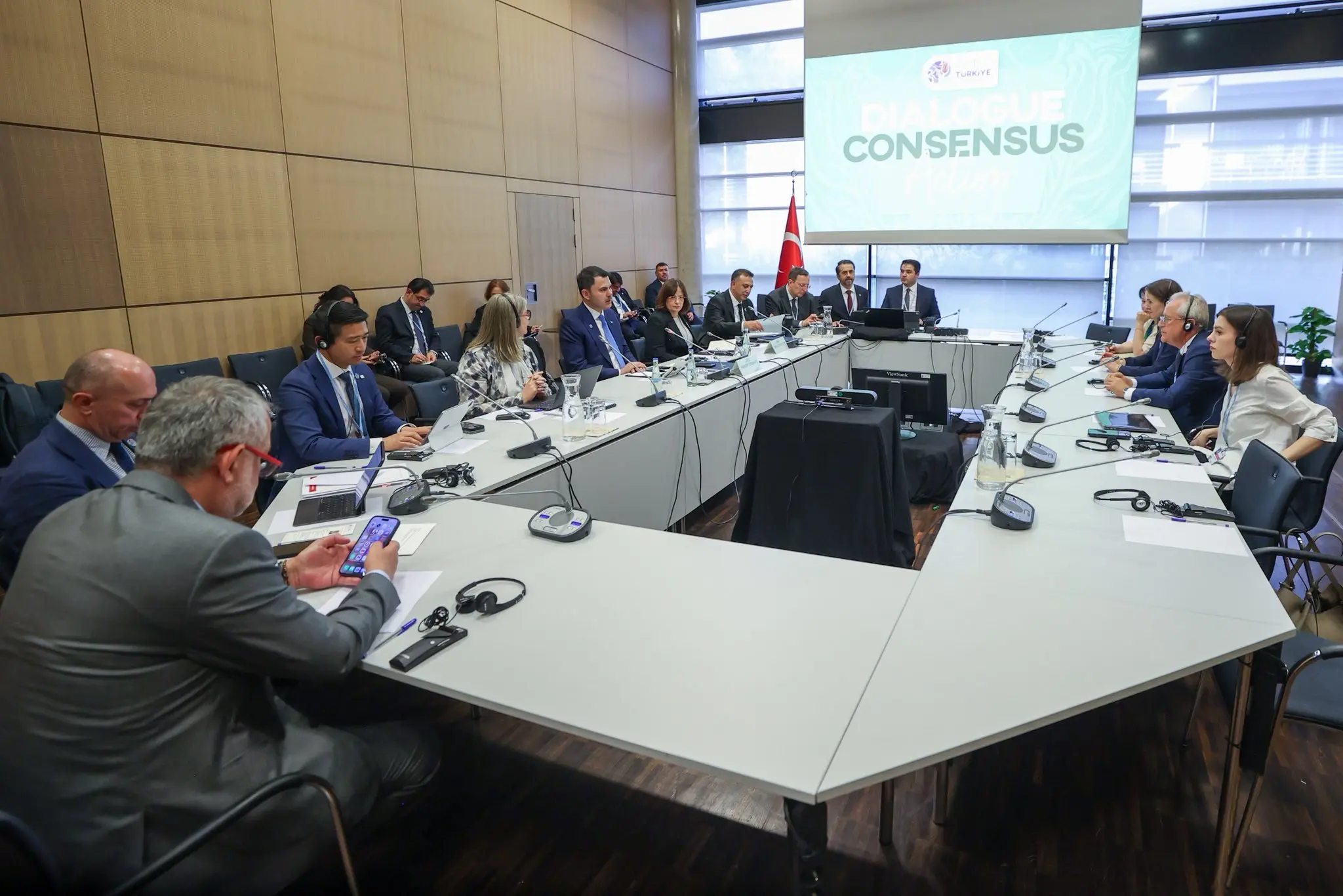 Bonn Konferansı'nda Rusya ile iklim görüşmesi yapıldı