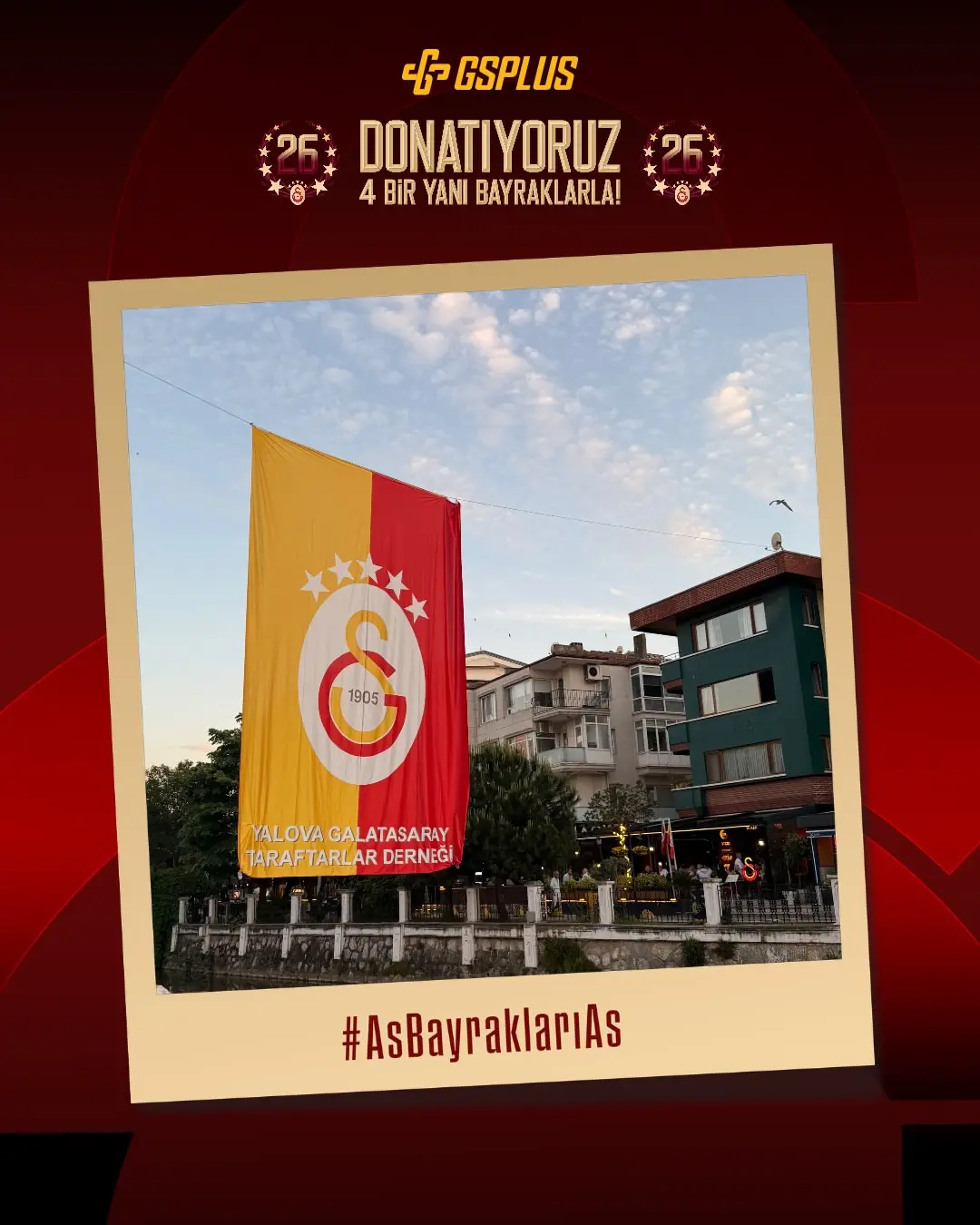 Galatasaray bayrakları Türkiye ve dünyada dalgalanıyor
