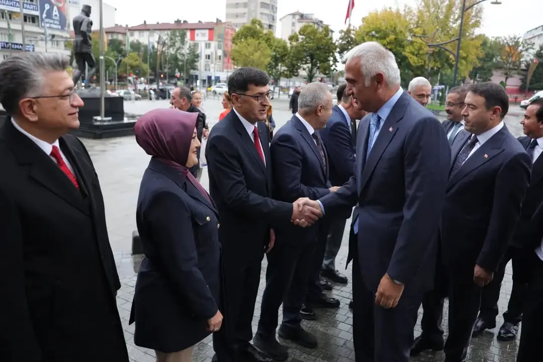 Kültür ve Turizm Bakanı Kütahya'da Karşılandı