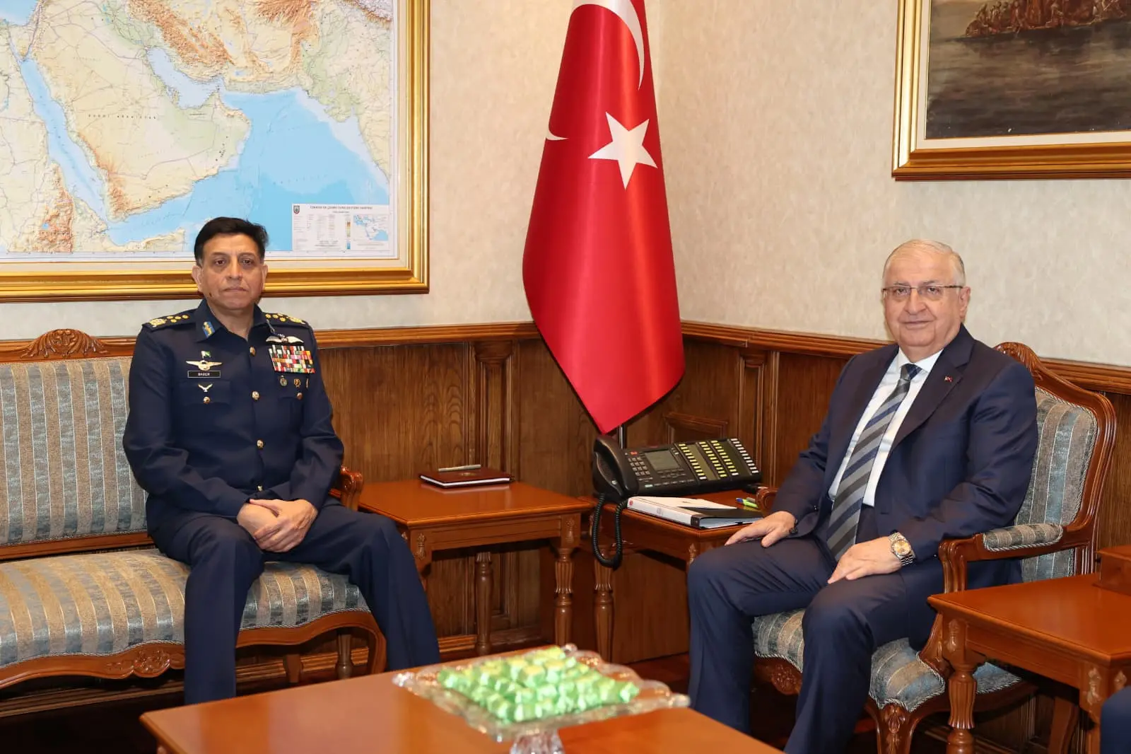 Yaşar Güler, Pakistan Hava Kuvvetleri Komutanı'nı ağırladı