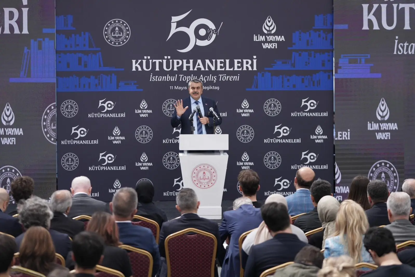 Tekin, İstanbul'da 50. Yıl Kütüphaneleri Açılış Törenine Katıldı