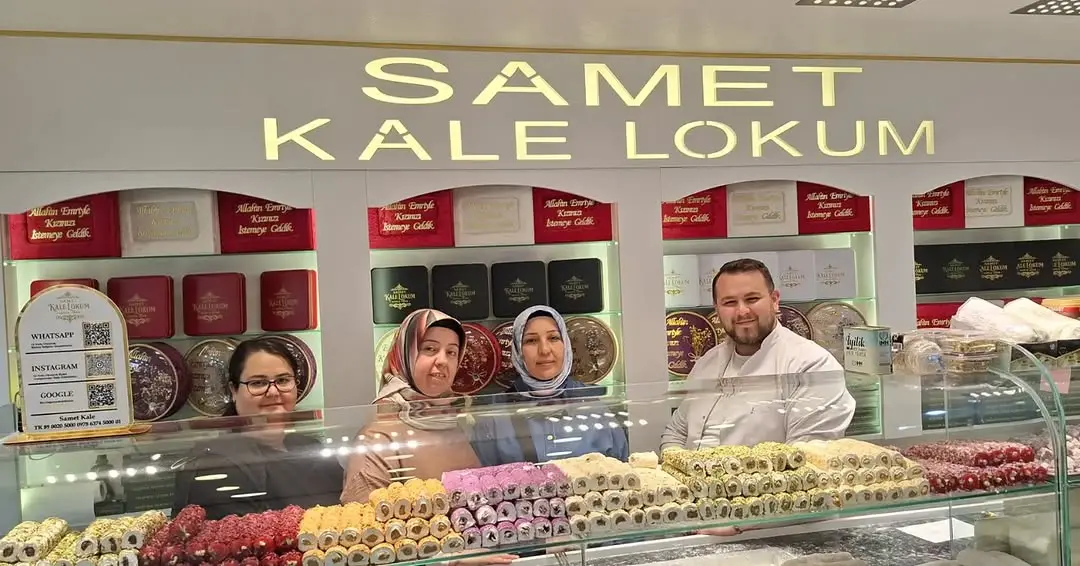 AK Parti Afyonkarahisar İl Kadın Kolları Esnaf Ziyaretinde Bulundu