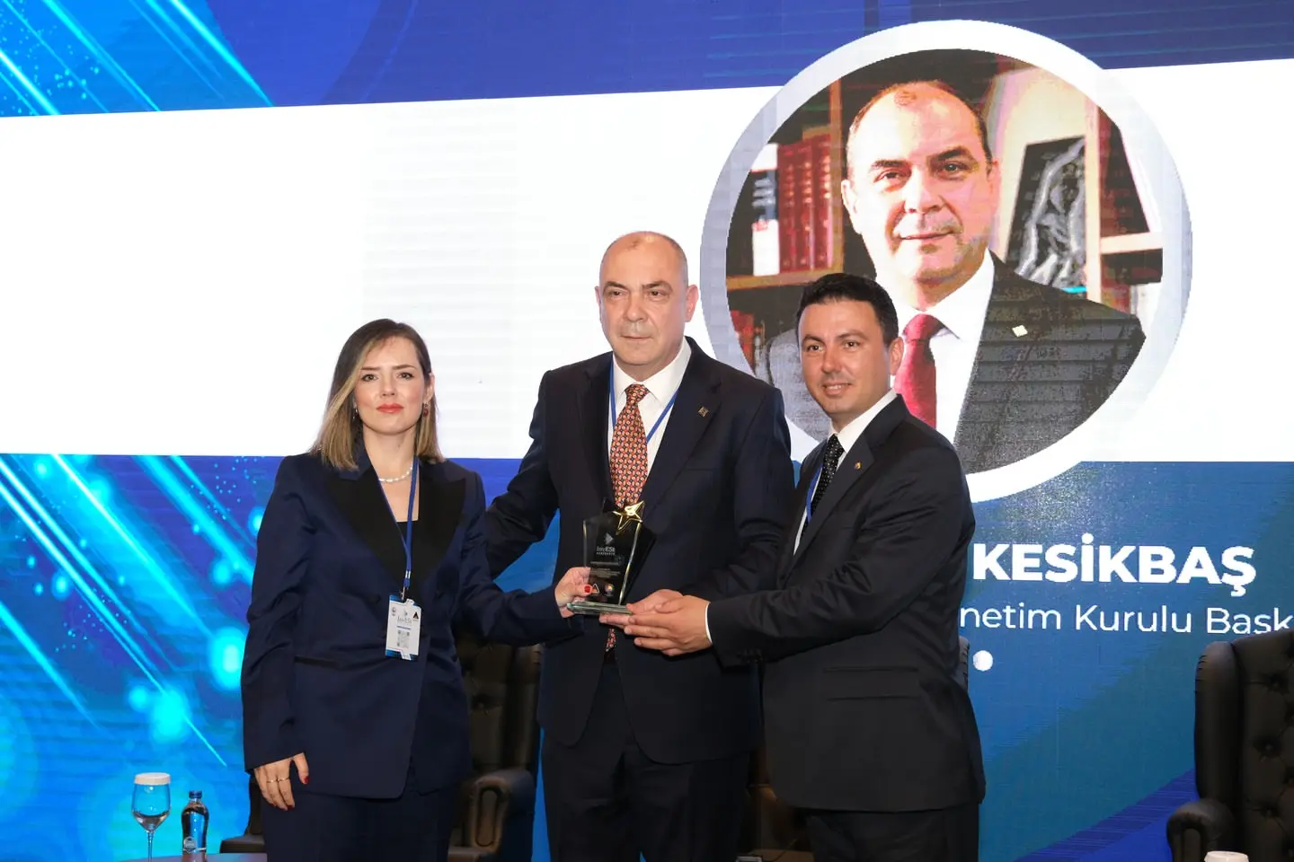 Eskişehir Sanayi Odası Başkanı'na teşekkür plaketi