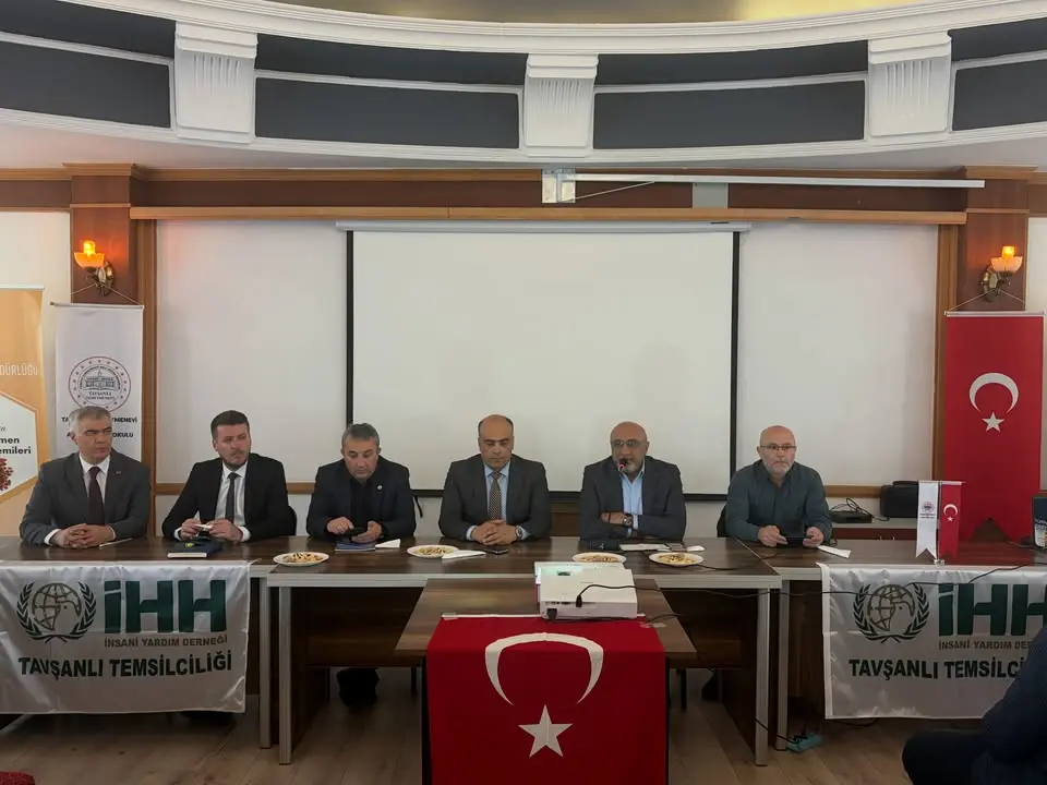 Tavşanlı'da Yetim Kardeşleri Destekleme Toplantısı