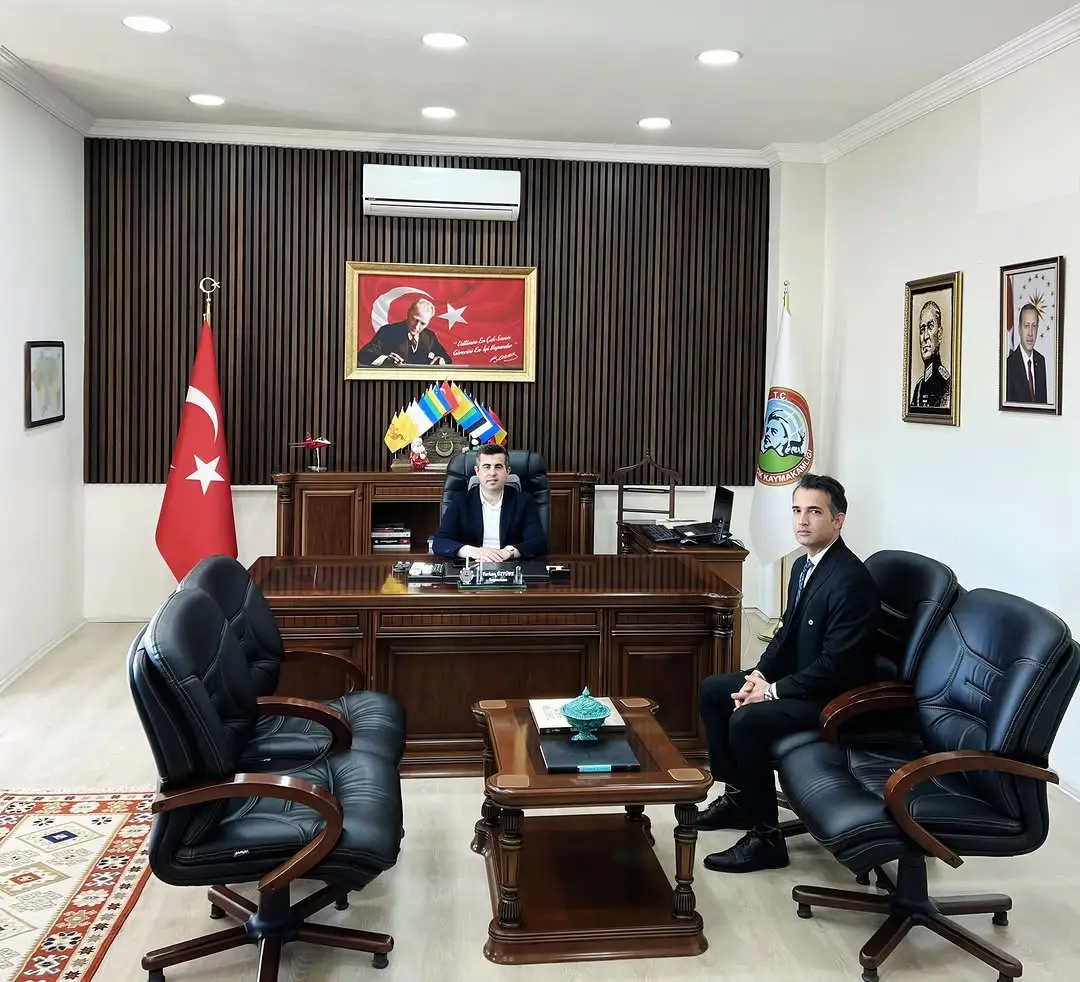 Kaymakam Öztürk, yeni vergi dairesi yöneticisini kabul etti