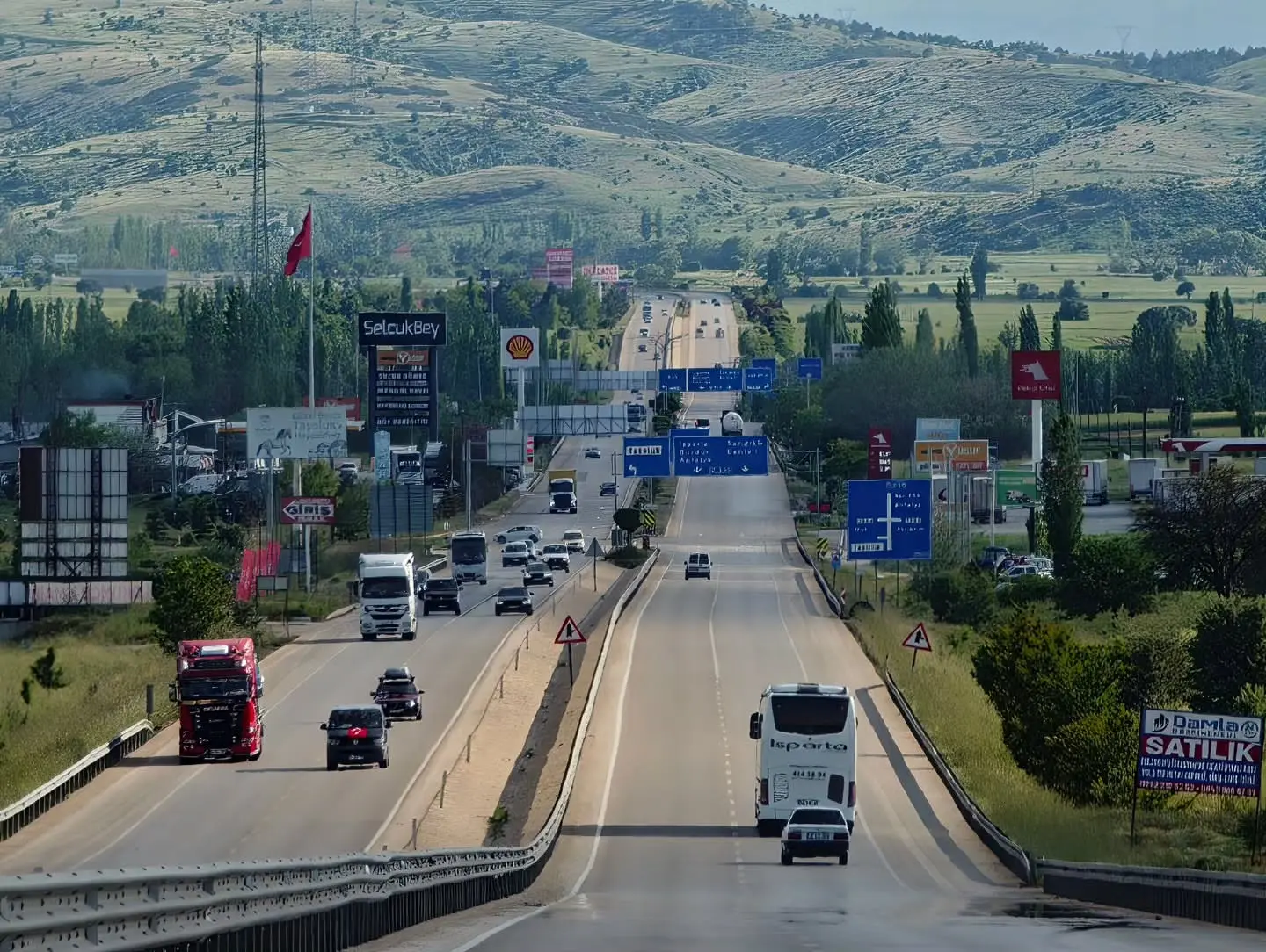 İhsaniye'den Kızılören'e yolculuk başladı