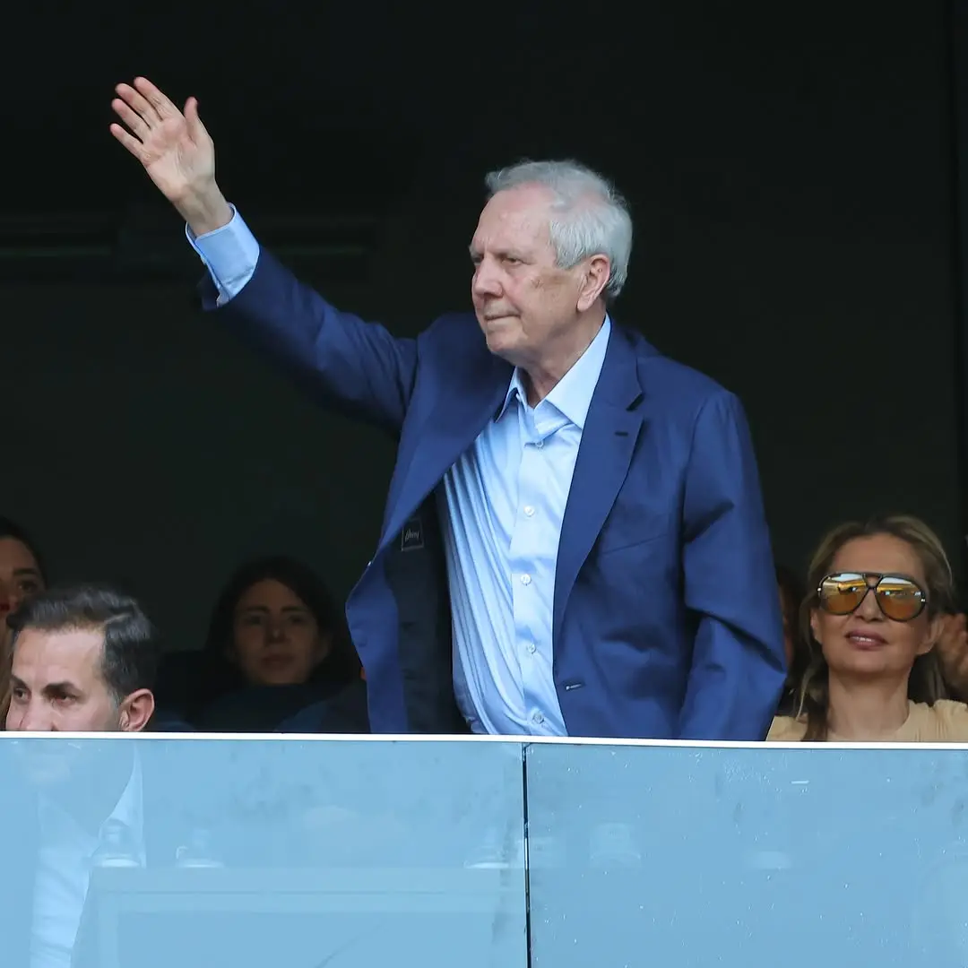 Aziz Yıldırım yeniden Fenerbahçe başkanı seçildi