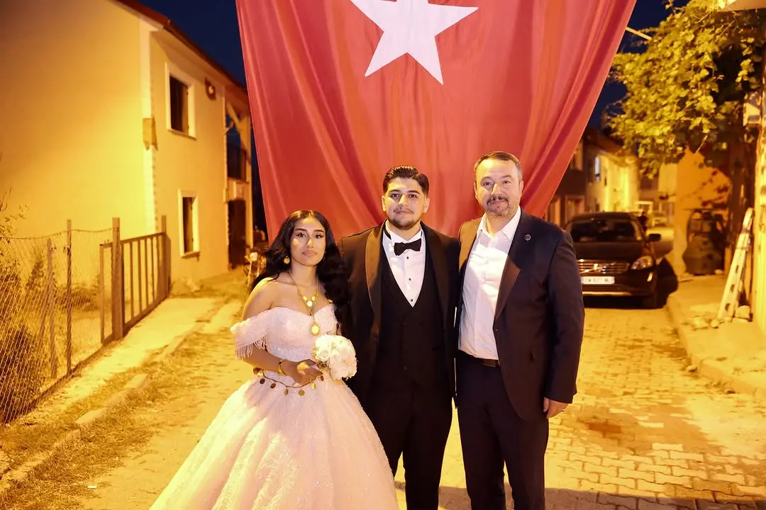 Sandıklı Belediye Başkanı düğün merasimine katıldı