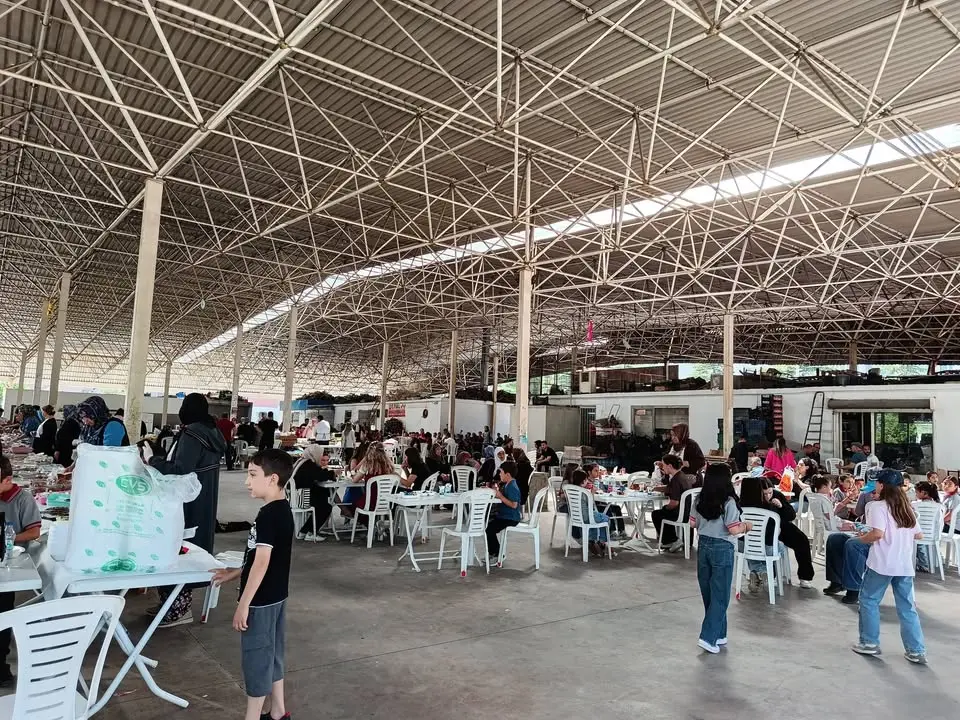 Senirkent'te Anlamlı Kermes Düzenlendi