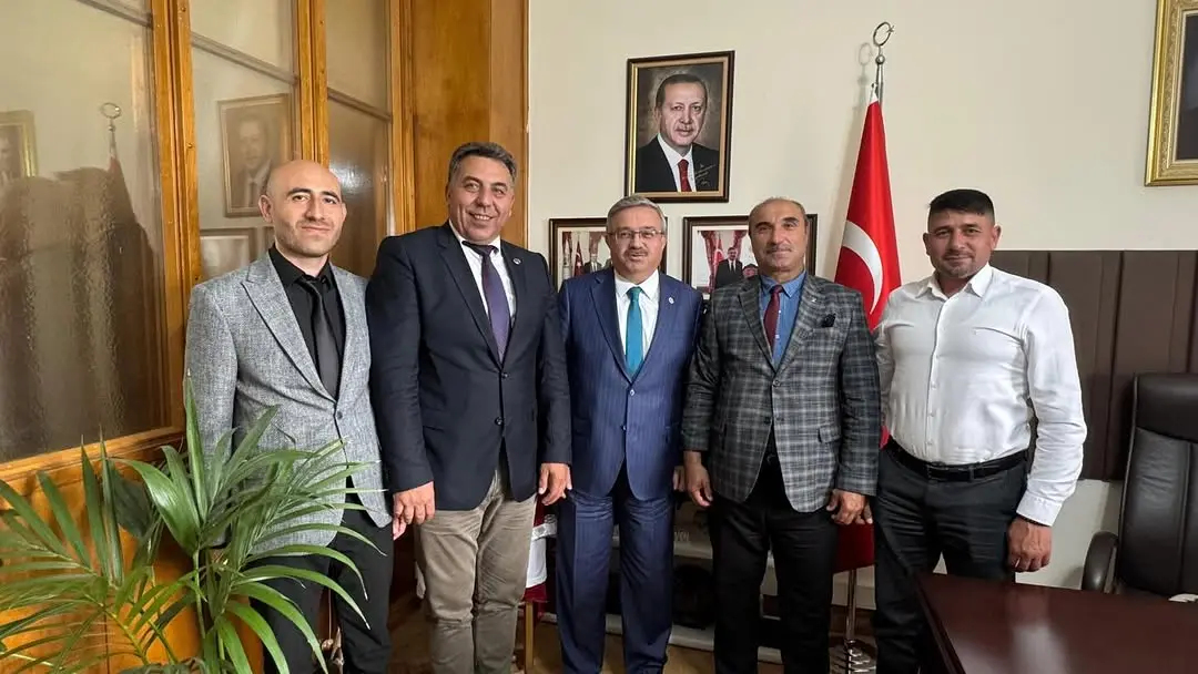Ak Parti Milletvekili İbrahim Yurdunuseven, İlçe Başkanı ve Belediye Başkanını TBMM'de Ağırladı