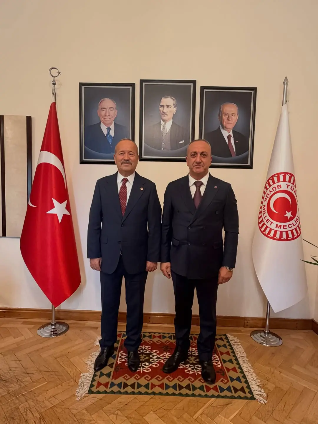 MHP Milletvekili Mehmet Taytak, TBMM'de MHP MYK Üyesi Fatih Çetinkaya'yı Ziyaret Etti