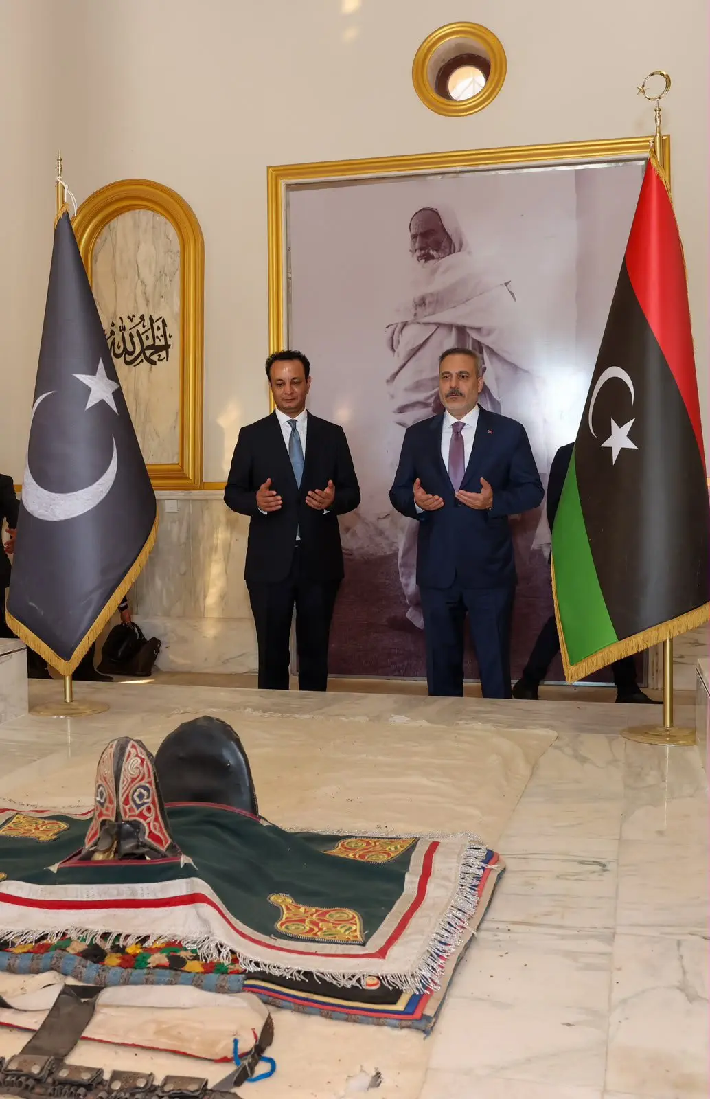 Hakan Fidan, Libya'nın Kahramanı Ömer Muhtar'ı Ziyaret Etti