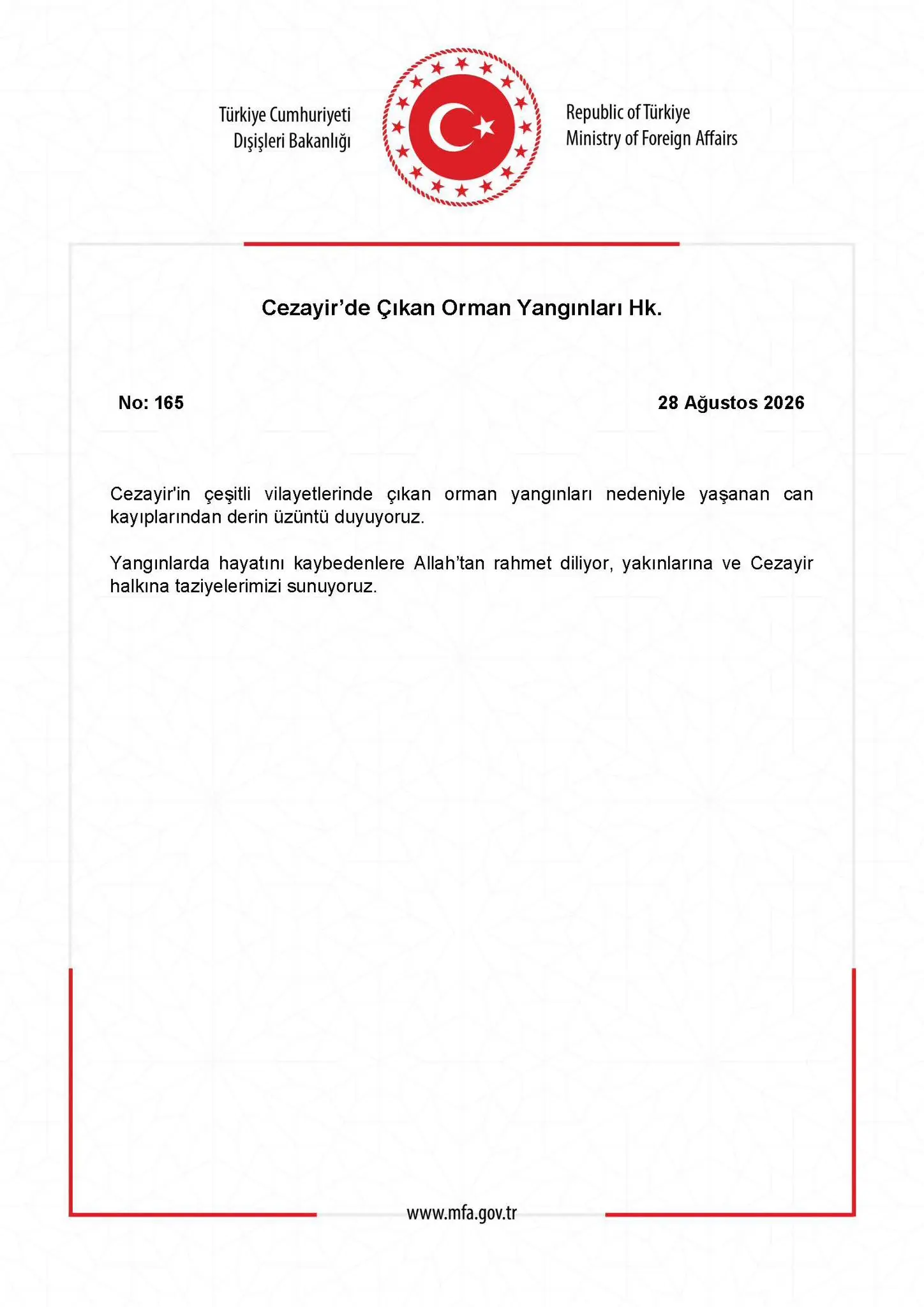 Cezayir'de Orman Yangınları Devam Ediyor