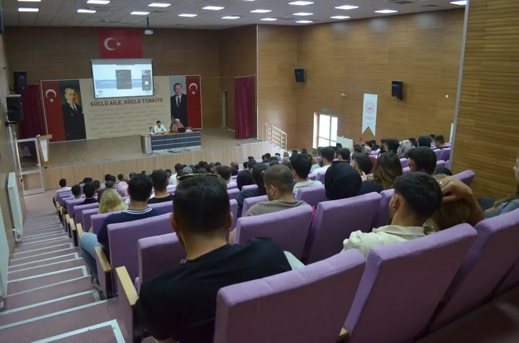 Evlenecek gençler için eğitim programı düzenlendi