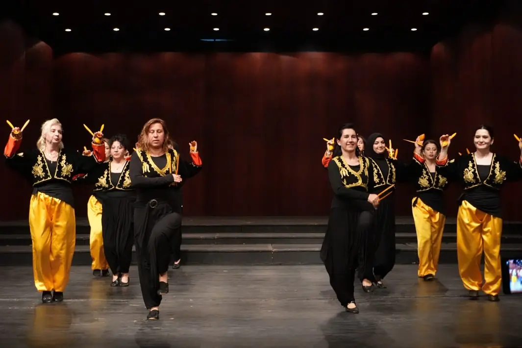ESMEK Kadınlar Dans Topluluğu gösteri düzenledi