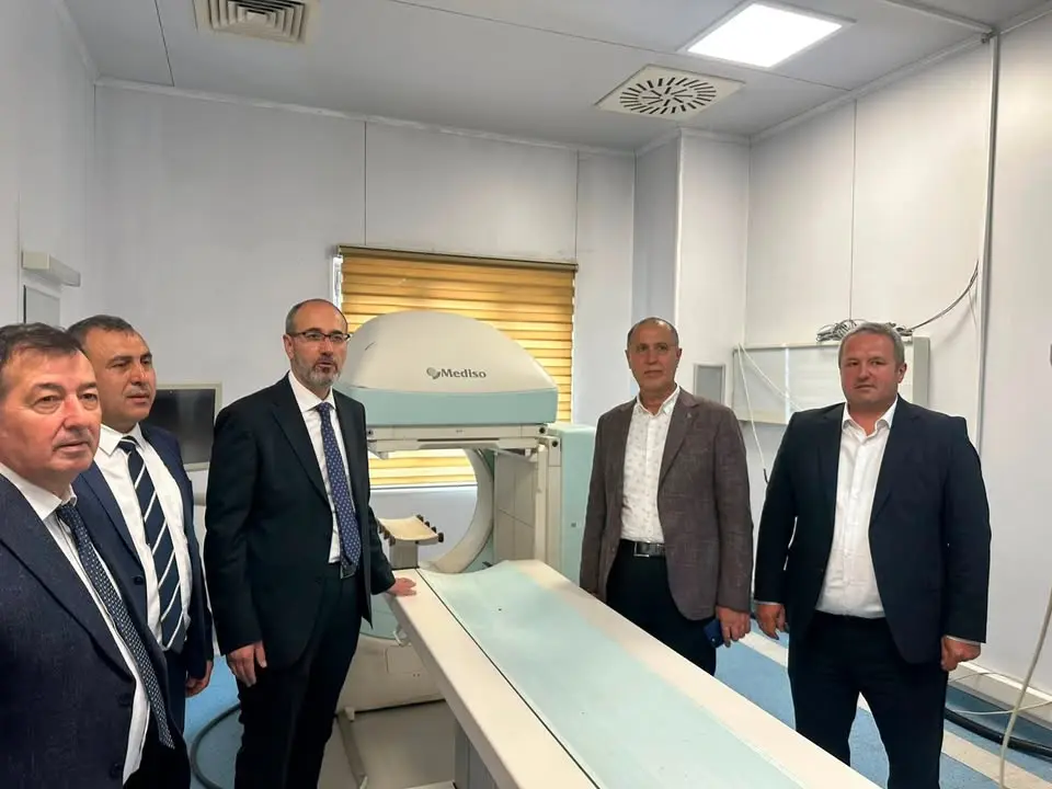 Afyonkarahisar Devlet Hastanesi'nde Yeni Hizmetler: Randevusuz Hizmet ve Yapay Zeka Destekli Cihaz