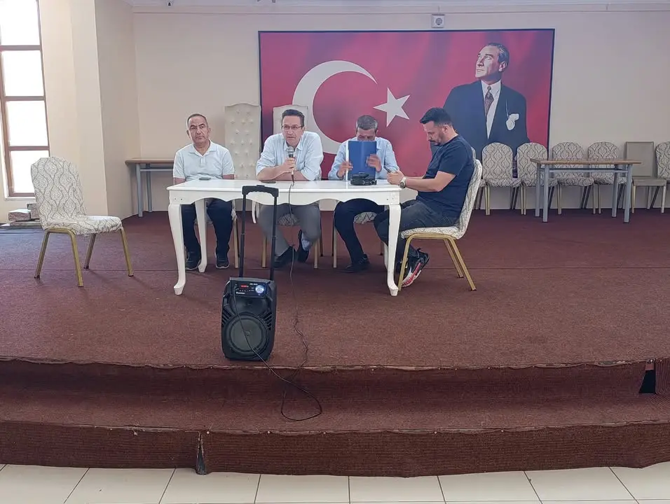 Dereçine'de Kadastro Güncelleme Toplantısı Yapıldı