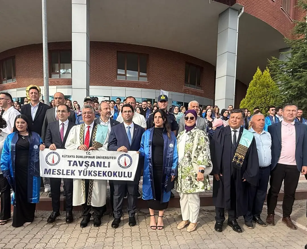 Tavşanlı MYO 300 Mezununu Uğurladı