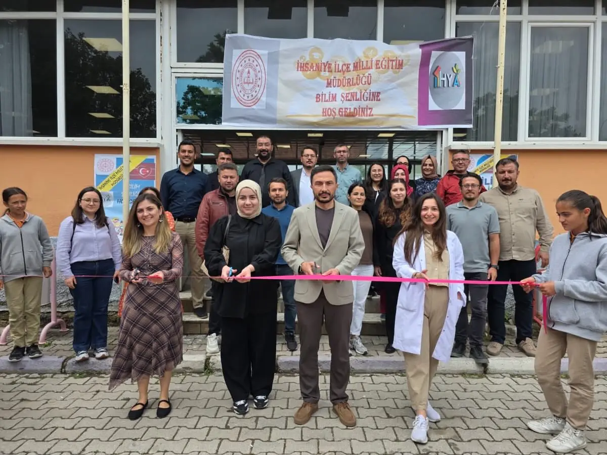İHYA Projesi kapsamında Fen Bilimleri Şenliği düzenlendi