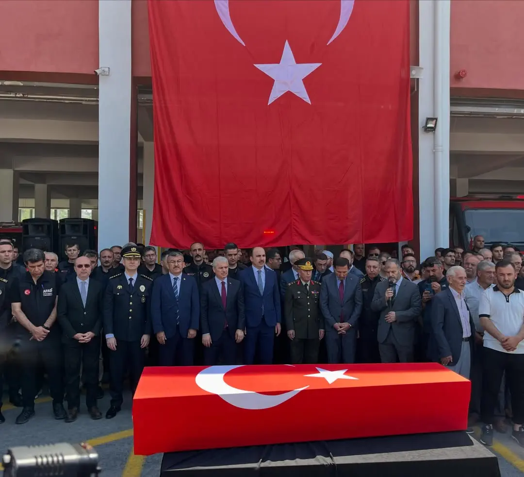 İtfaiye personeli Mehmet Tekeli'nin uğurlama töreni