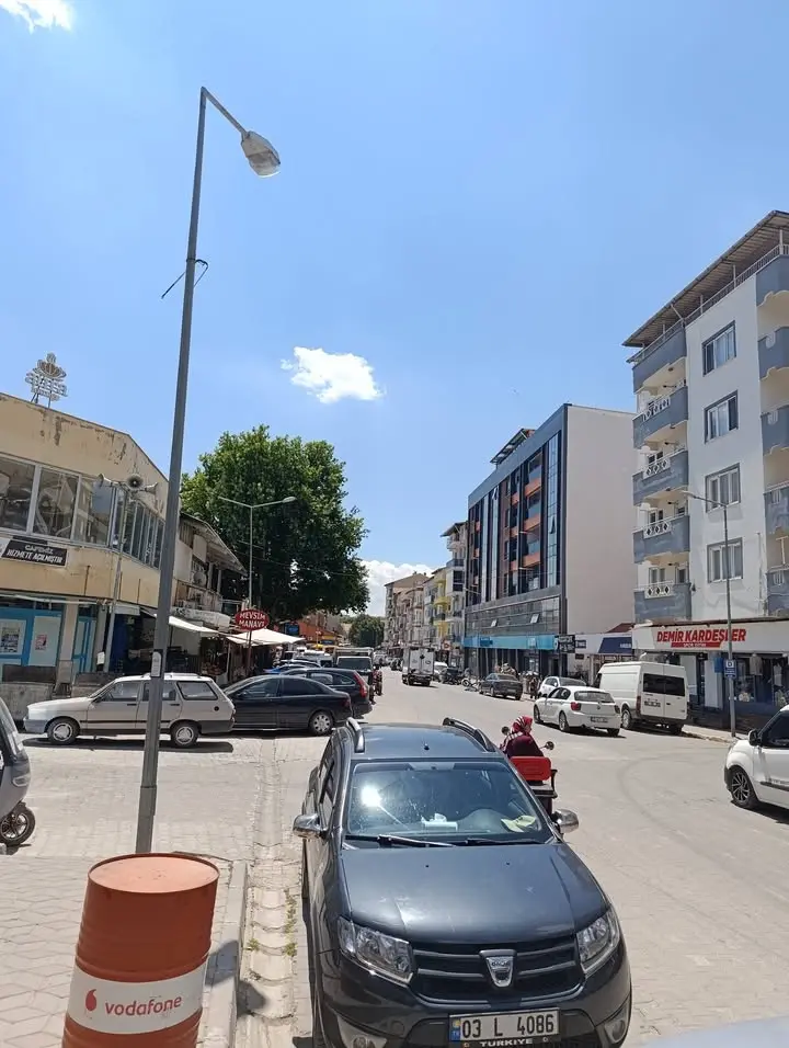Banaz'da Sıcak ve Sakin Bir Atmosfer