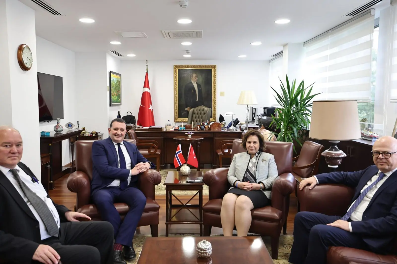 Berris Ekinci, Norveç Temsilcisi Jahnsen'i Ağırladı
