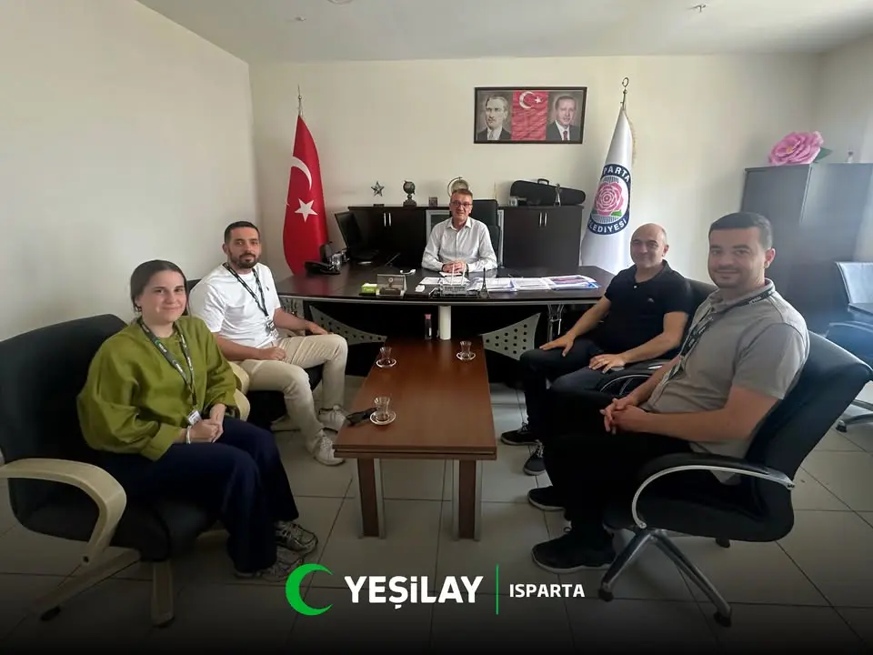 Yeşilay Isparta Şubesi'nden Belediye Ziyareti