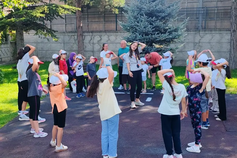 GSB Yaz Spor Okulları Atletizm Antrenmanları Karayolları Parkı’nda Devam Ediyor