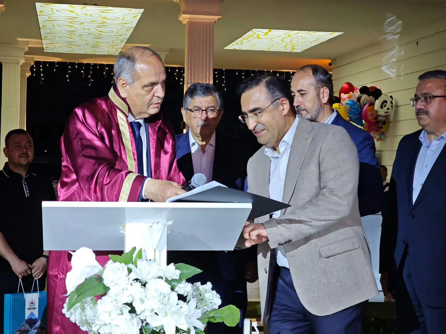 Düğün ve nikah merasimlerine katılım sağlandı