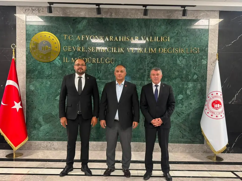 Bayat'tan Yeni İl Müdürüne Ziyaret