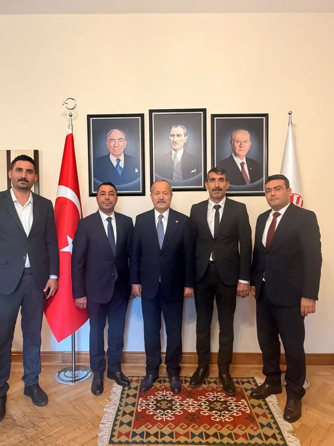 Mhp Afyonkarahisar Milletvekili Mehmet Taytak Afyonkarahisar İl Başkan Yardımcısı Doğan Şimşek'i ve Kilis İl Başkanı Ercan Akdemir'i Ziyaret Etti