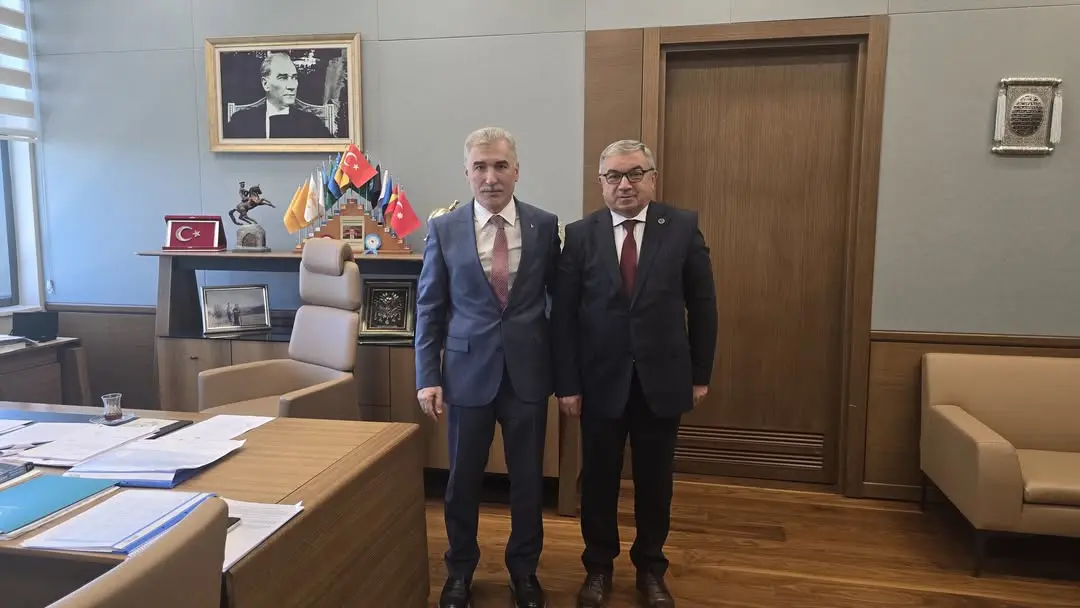 Şuhut Belediye Başkanı Muhuttin Özaşkın, Yargıtay 9. Ceza Daire Başkanı Mehmet Osmanoğlu'nu Ziyaret Etti