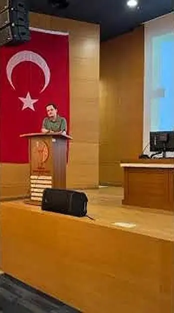 Cilt sağlığı 'Sağlıklı Hayat Saatleri'nde ele alındı