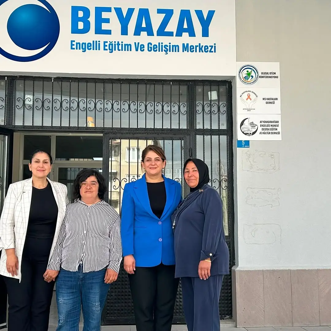 Kadın Kolları Başkanı STK'ları Ziyaret Etti