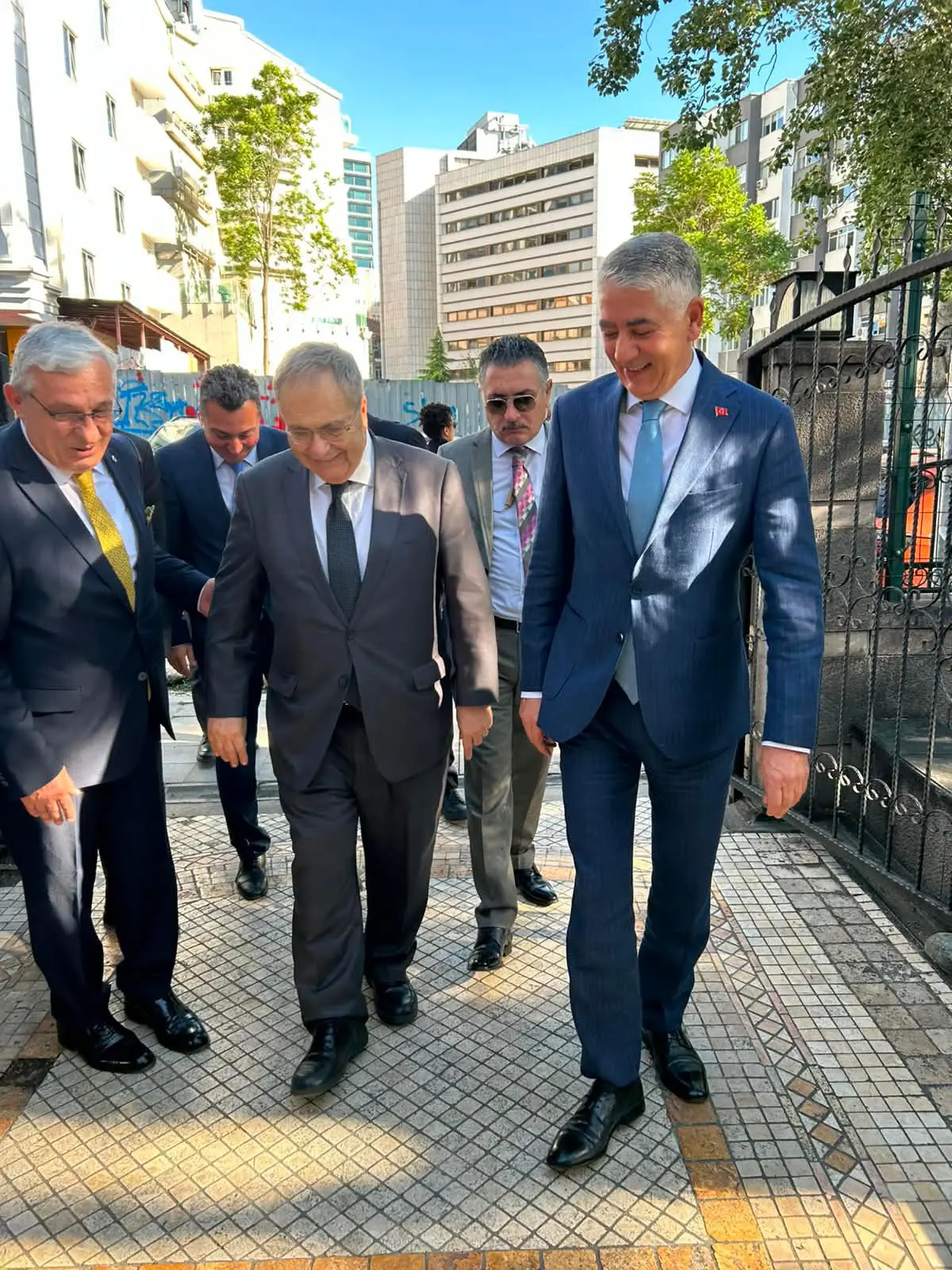 H. Ali Özel, Lübnanlı Bakanı ağırladı