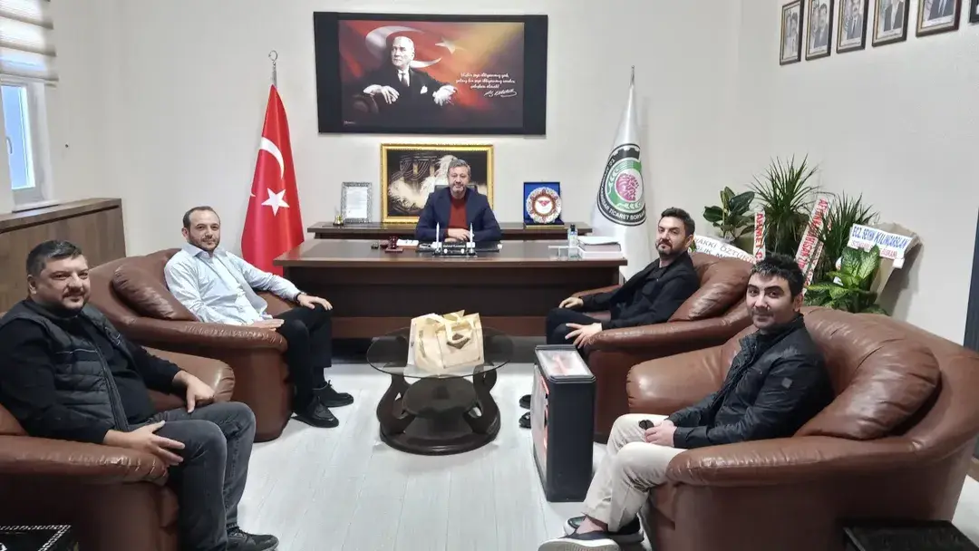 Eren Alan ve Misafirleri, Afyonkarahisar Ticaret Borsası Meclis Başkanı Mehmet Kumartaşlı'yı Ziyaret Etti